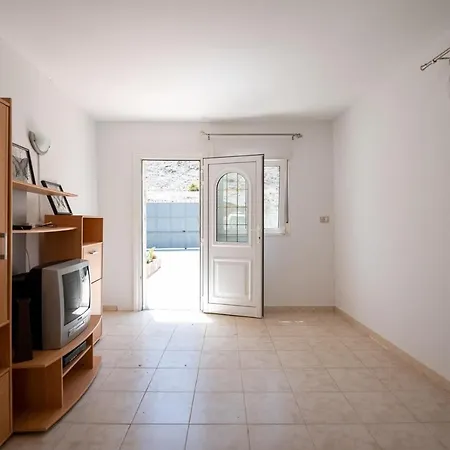 Holiday home 3br Country - Private Pool & Terrace *
